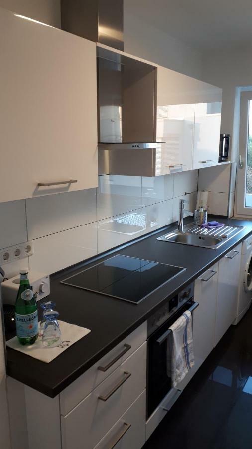 Das Platanenhaus - Ferienwohnung Am Bodensee Фридрихсхафен Экстерьер фото